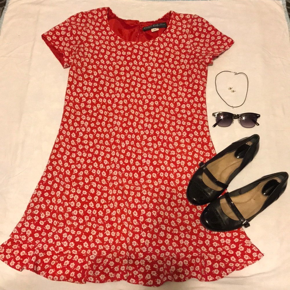 Vintage floral pattern dress!